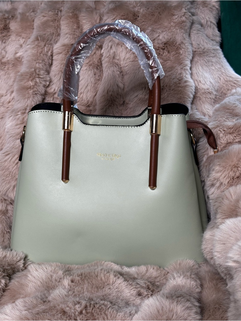Elegant Women’s Top Handle Handbag
